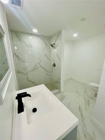 1129 W 6TH STREET, Lakeland, FL 33805