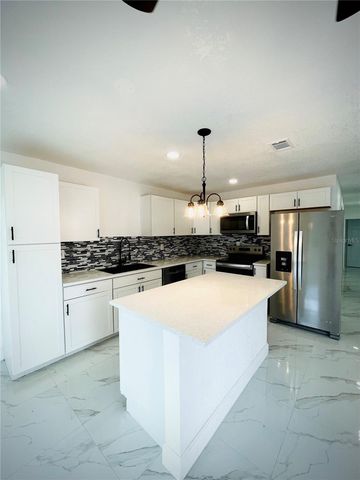 1129 W 6TH STREET, Lakeland, FL 33805