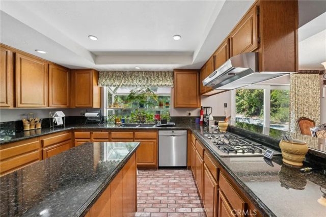 28105 Eagle Peak Avenue, Canyon Country, CA 91387
