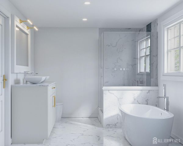 80 Gaywood Avenue, Colonia, NJ 07067