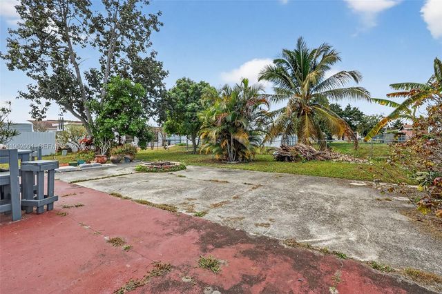 16832 NW 52nd Ave, Miami Gardens, FL 33055