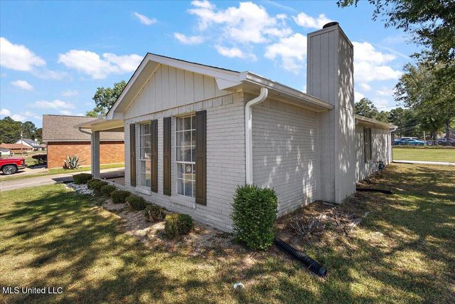 5046 Raintree Drive, Byram, MS 39272