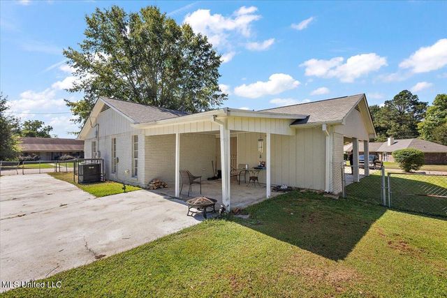 5046 Raintree Drive, Byram, MS 39272