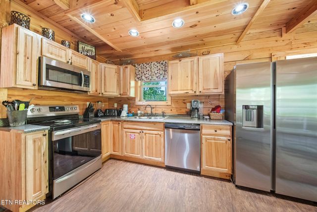 2713 Alps Way, Pigeon Forge, TN 37863