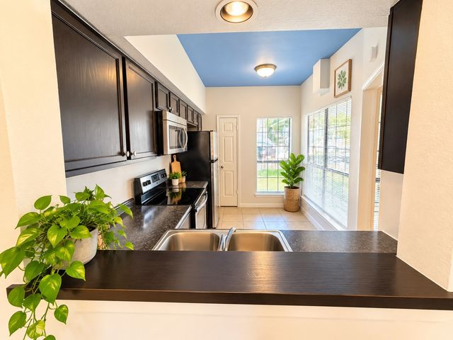 9601 Forest Lane 512, Dallas, TX 75243