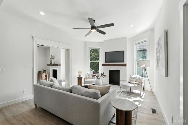 871 Hutchins Avenue, Cincinnati, OH 45229