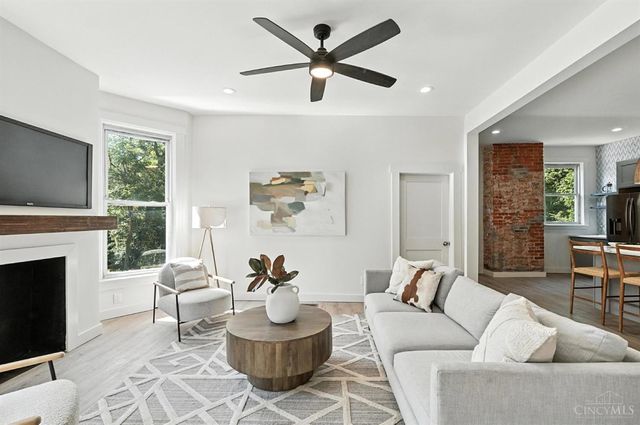 871 Hutchins Avenue, Cincinnati, OH 45229