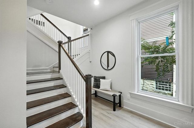 871 Hutchins Avenue, Cincinnati, OH 45229