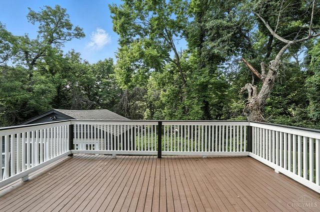 871 Hutchins Avenue, Cincinnati, OH 45229