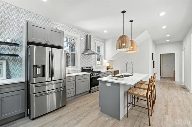 871 Hutchins Avenue, Cincinnati, OH 45229