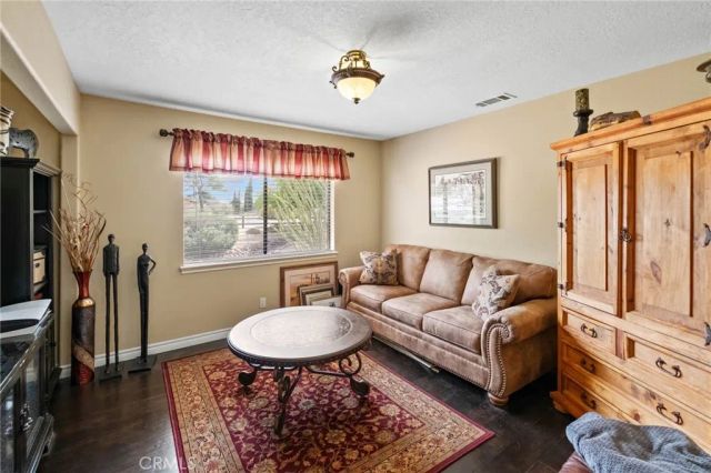 19240 Tonkawan, Apple Valley, CA 92307