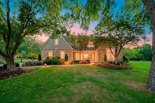4989 W 131 Place, Leawood, KS 66209