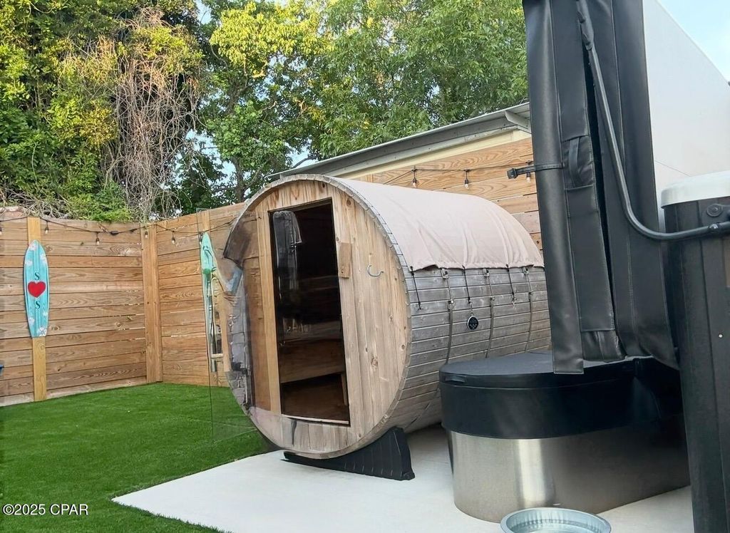 Image 13 of property listing at 208 Malaga Place, Panama City Beach, FL 32413