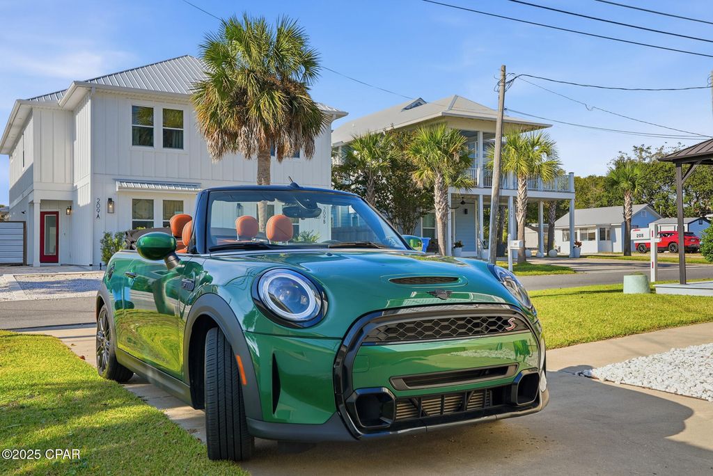 Image 16 of property listing at 208 Malaga Place, Panama City Beach, FL 32413