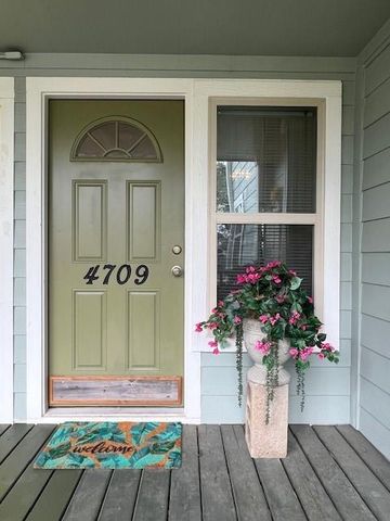 4709 Park Drive, Houston, TX 77023