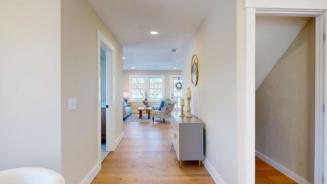 42 Hastings Avenue, Worcester, MA 01606