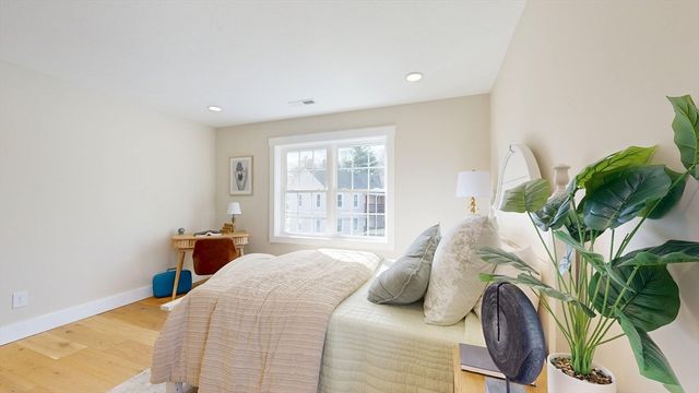 42 Hastings Avenue, Worcester, MA 01606