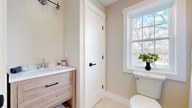 42 Hastings Avenue, Worcester, MA 01606