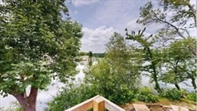 42 Hastings Avenue, Worcester, MA 01606