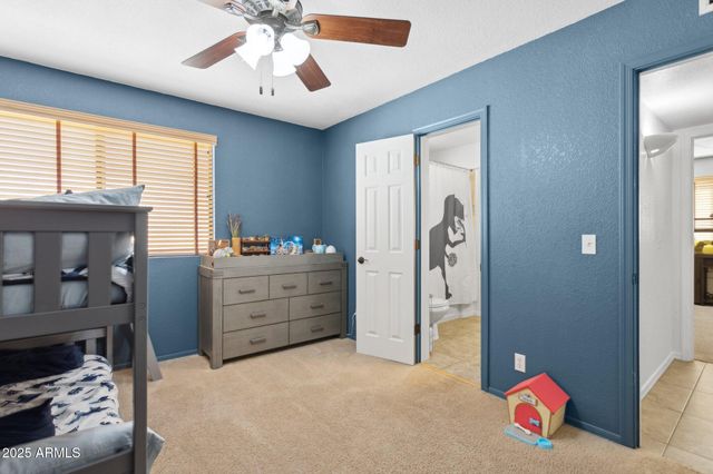 1255 W SEA SHELL Drive, Gilbert, AZ 85233