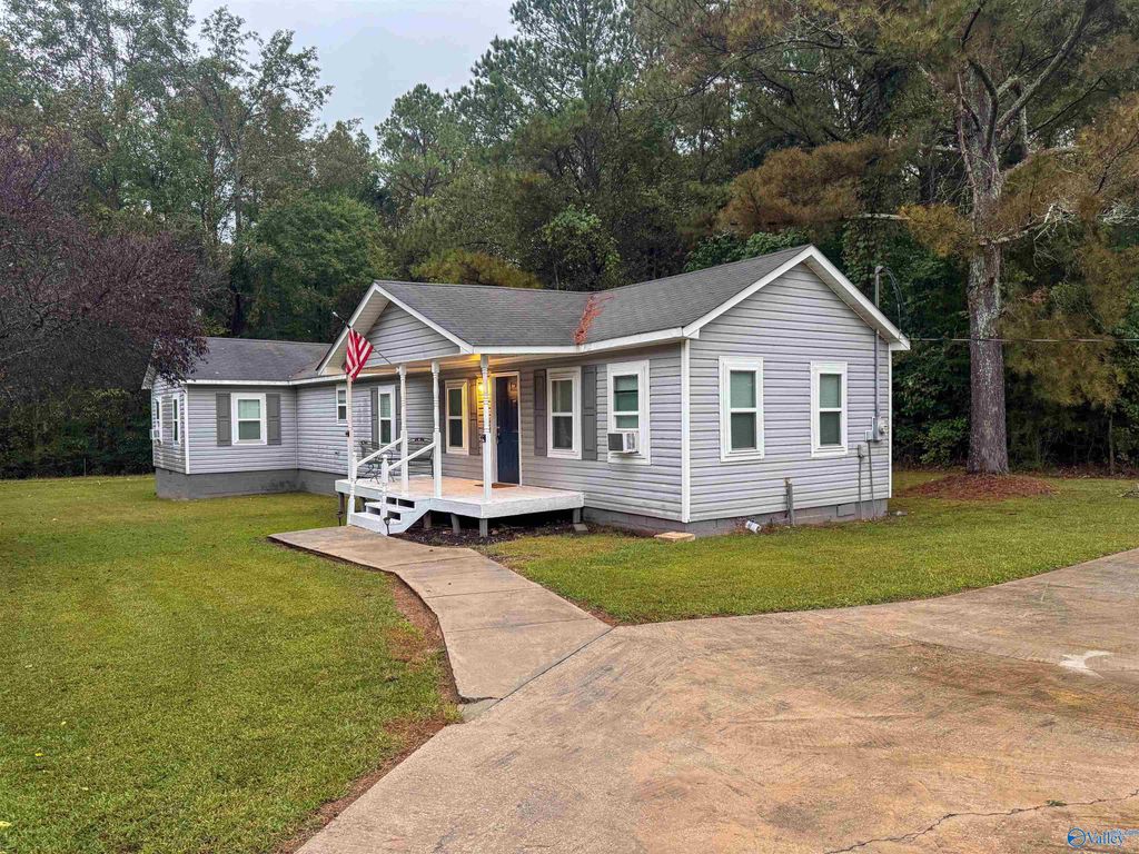 1673 Walker Lane, New Market, AL 35761