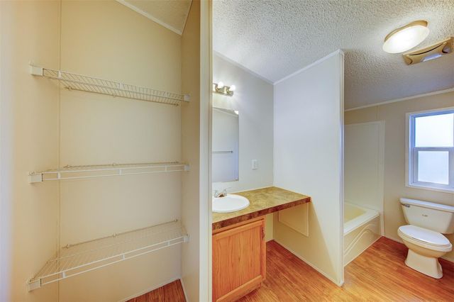 78 County Road 3310a, Cleveland, TX 77327