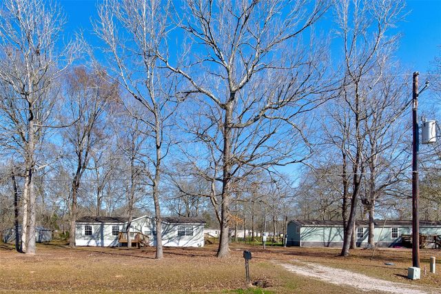 78 County Road 3310a, Cleveland, TX 77327