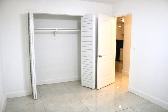 1920 N 65th Way, Hollywood, FL 33024