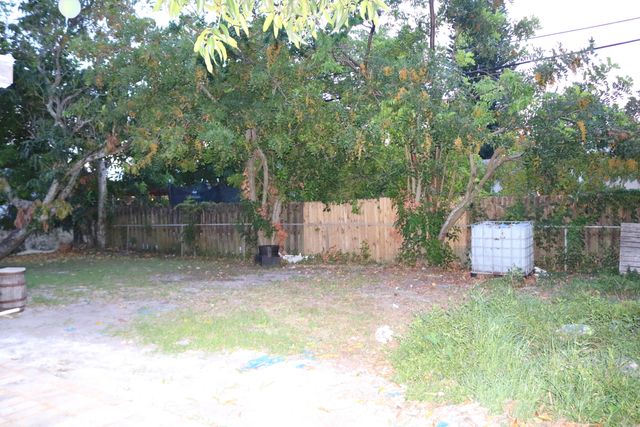 1920 N 65th Way, Hollywood, FL 33024