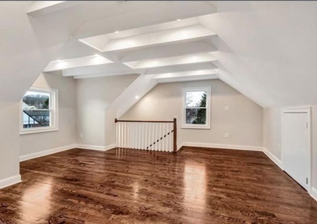 31 Oak Street 2, Wellesley, MA 02482