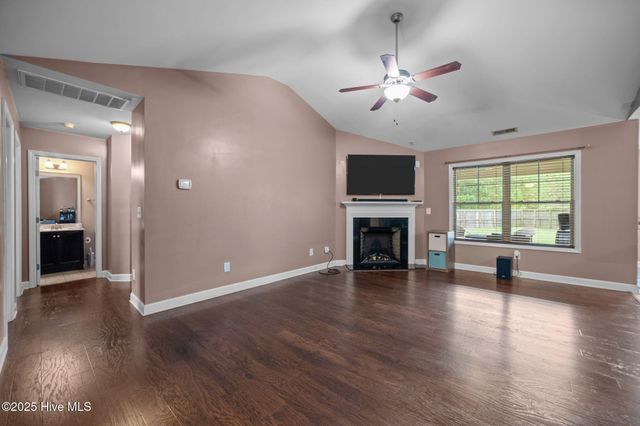 1181 Teakwood Drive, Greenville, NC 27834