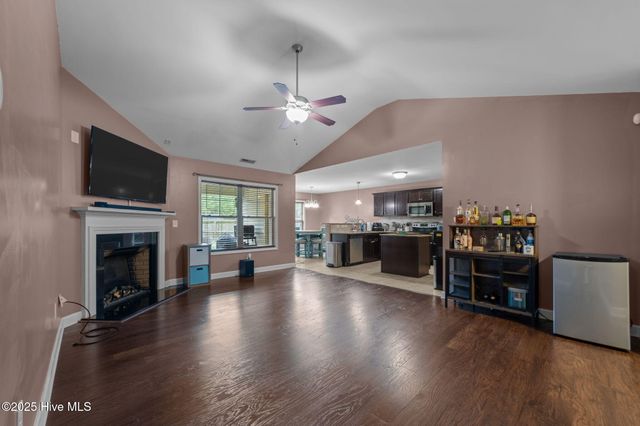 1181 Teakwood Drive, Greenville, NC 27834