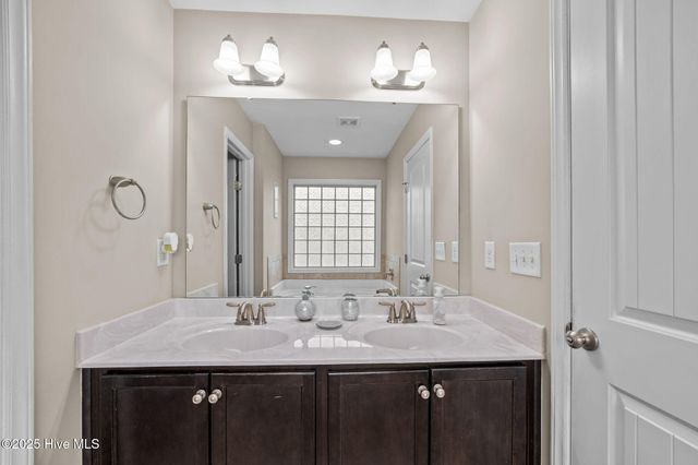 1181 Teakwood Drive, Greenville, NC 27834