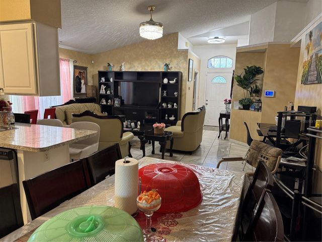 3407 LAKE TINY CIRCLE, Orlando, FL 32818