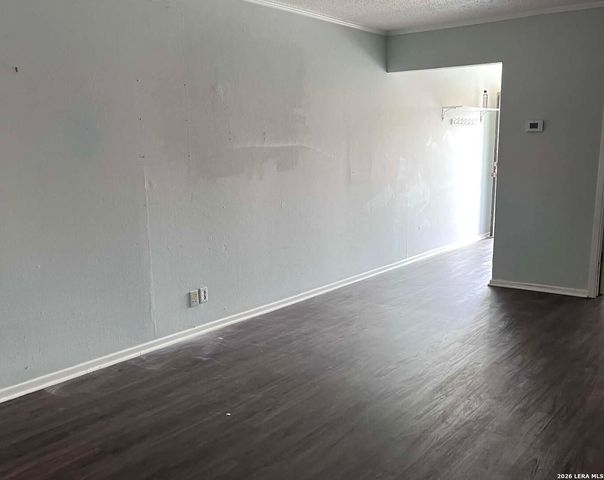 911 Vance Jackson Rd Apt 214, San Antonio, TX 78201