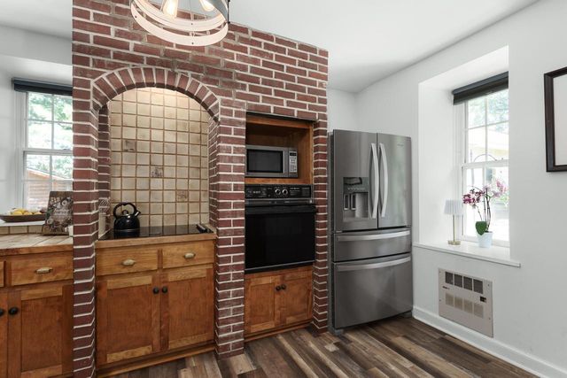 N132W17858 Rockfield ROAD, Germantown, WI 53022