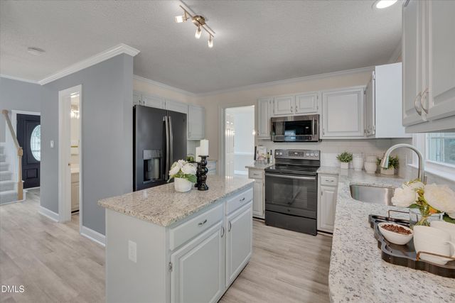 105 Merowe Court, Cary, NC 27513