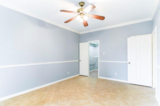 1818 Augusta Drive 27, Houston, TX 77057