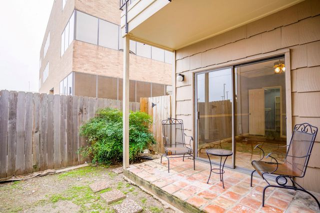 1818 Augusta Drive 27, Houston, TX 77057