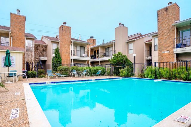 1818 Augusta Drive 27, Houston, TX 77057