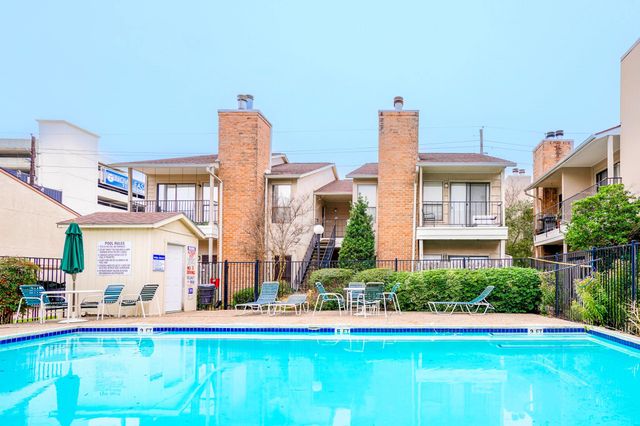 1818 Augusta Drive 27, Houston, TX 77057