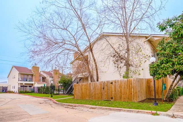 1818 Augusta Drive 27, Houston, TX 77057