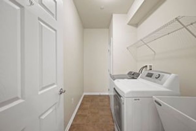 621 Old Glory Ln, Economy, PA 15042