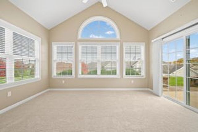 621 Old Glory Ln, Economy, PA 15042