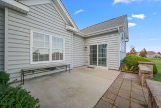 621 Old Glory Ln, Economy, PA 15042