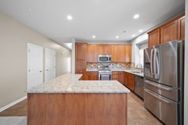 621 Old Glory Ln, Economy, PA 15042