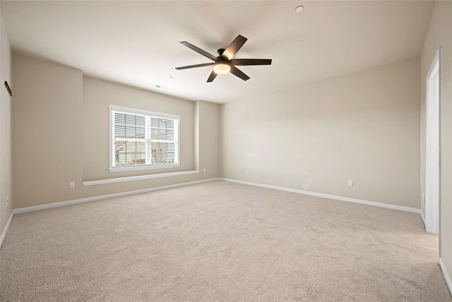 621 Old Glory Ln, Economy, PA 15042