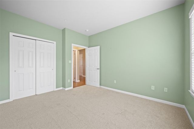 621 Old Glory Ln, Economy, PA 15042