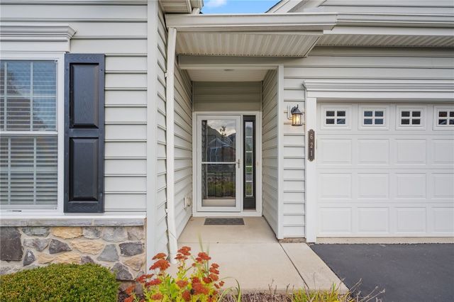 621 Old Glory Ln, Economy, PA 15042