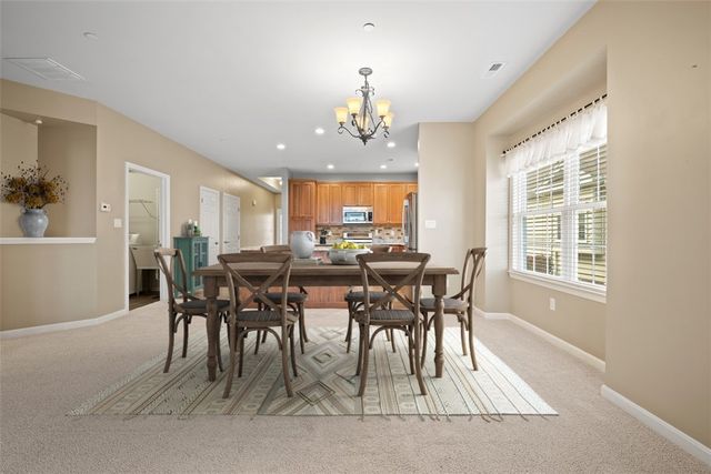 621 Old Glory Ln, Economy, PA 15042